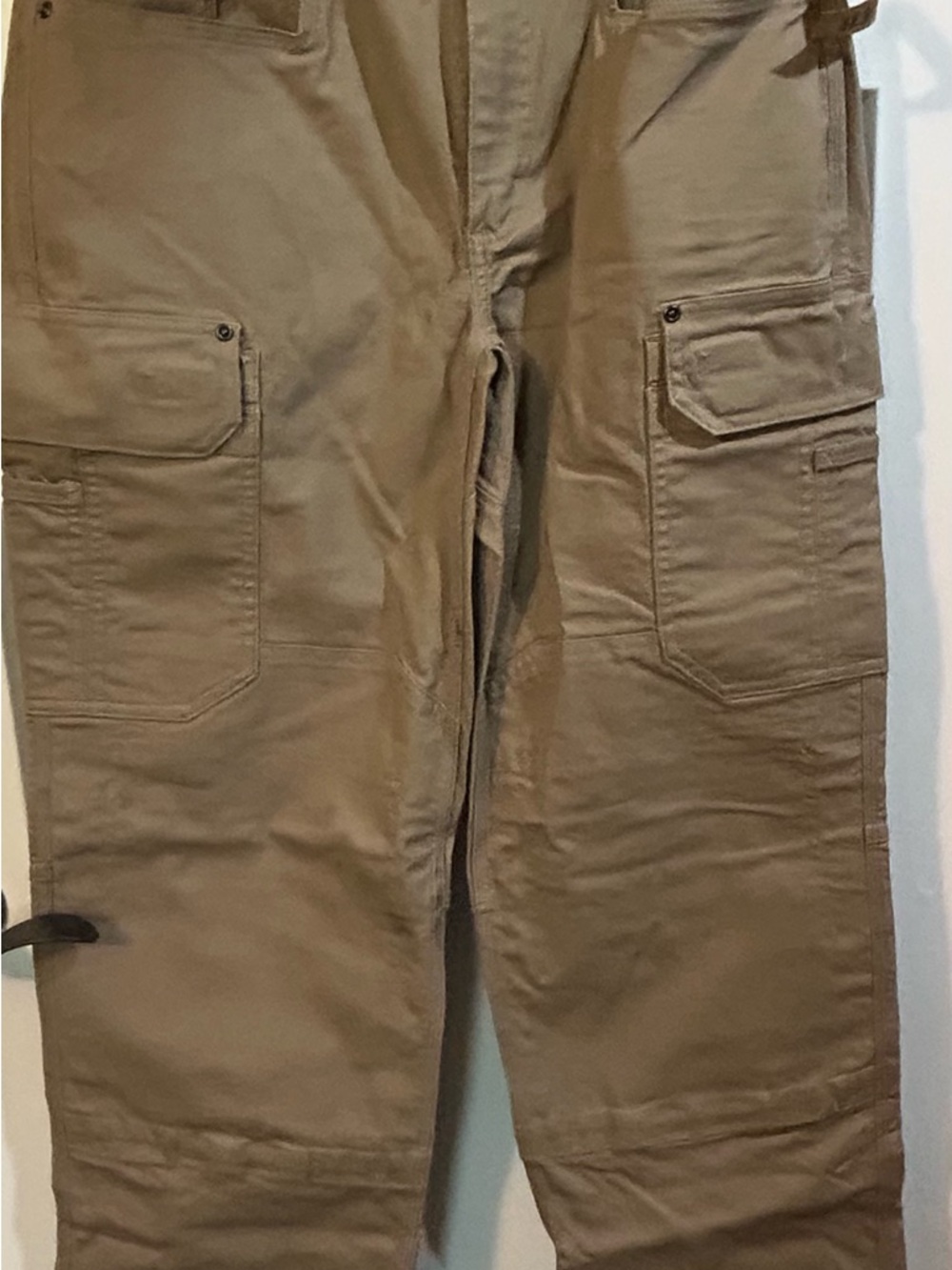 Duluth Trading Co Men's Flex Fire Hose Cargo Pants in Khaki Brown NWT